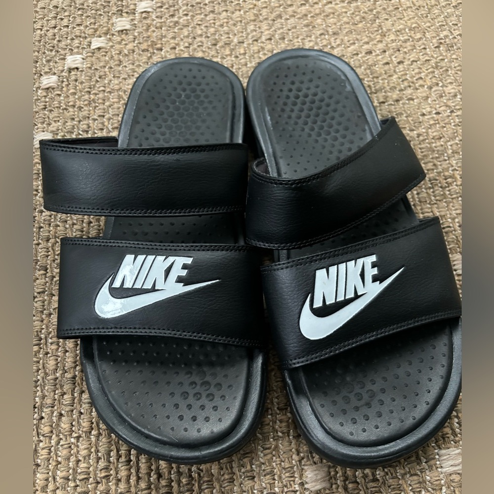 Nike slides
